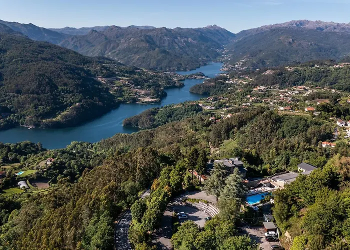 Hotel Geres-caniçada 4*